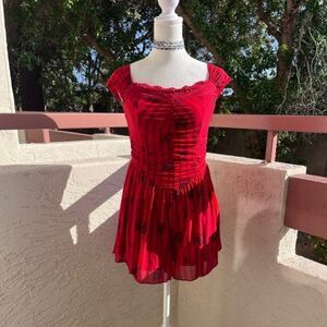 Kimchi Blue Bey Lace-Trim Floral Romper Red NWOT